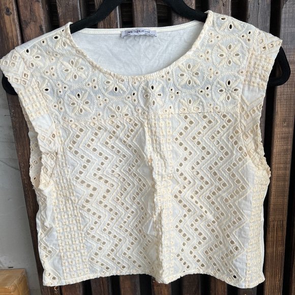 Zara Tops - ZARA Cutwork Crop Top in Cream (S)